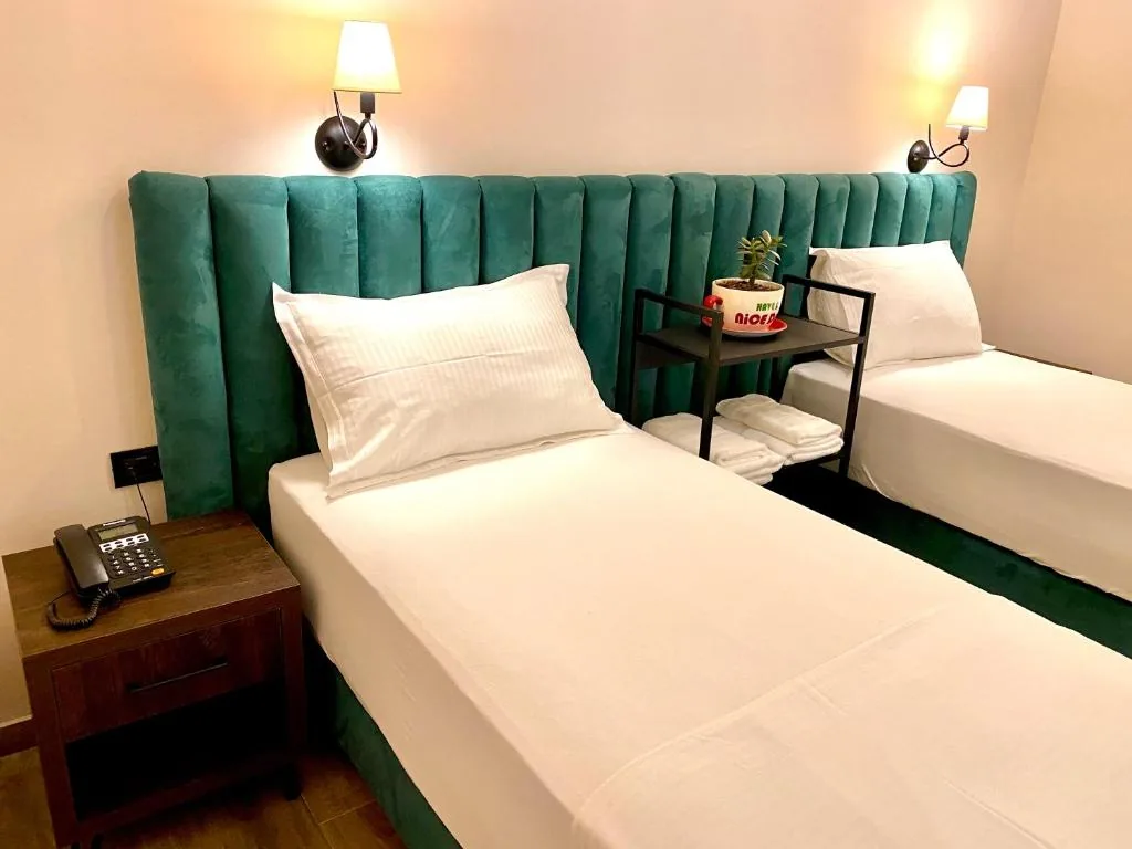 Deluxe Double or Twin Room with Garden View — Venis Hotel